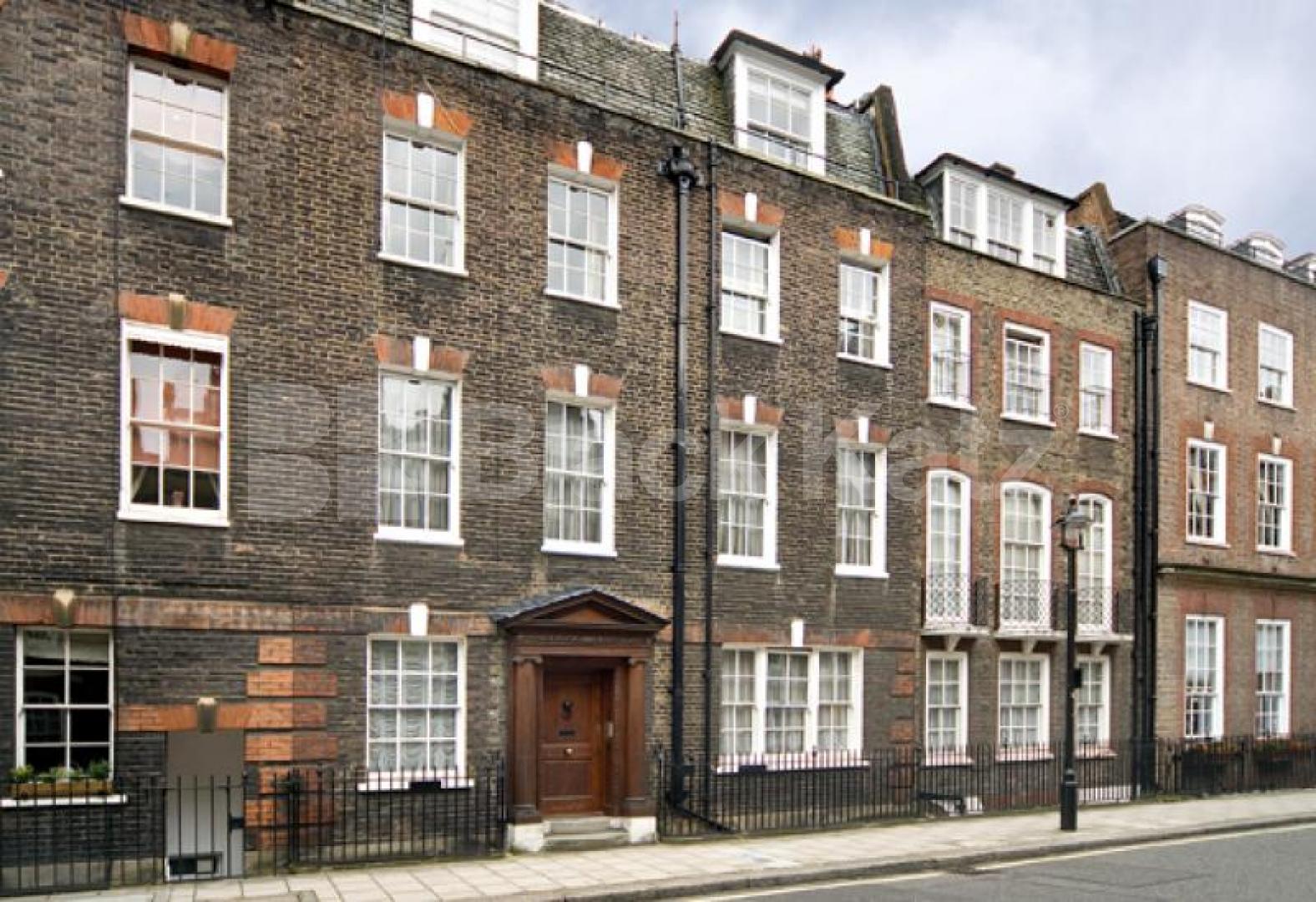 			NEW INSTRUCTION, Studio Apartment, 1 bath, 1 reception Studio			 Catherine Place, St James Park